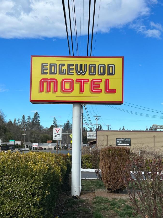 Edgewood Motel Willits Buitenkant foto